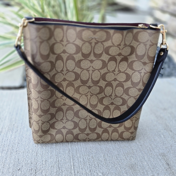 Coach Mollie Bucket Bag In Signature Canvas - Picture 8 of 12